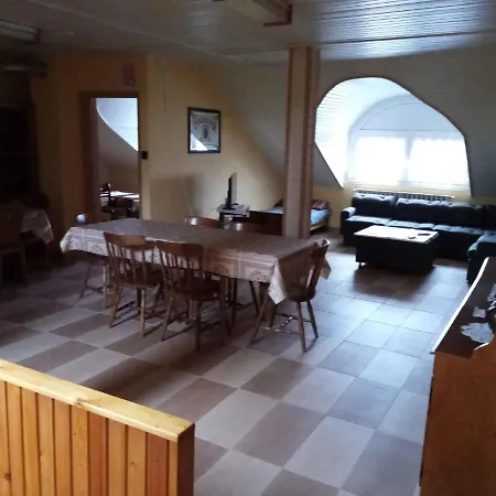 In Balatonmariafuerdo 19249 公寓